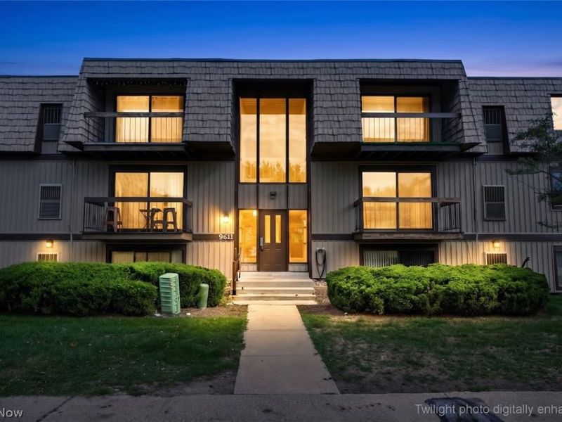 9611 Sunrise Boulevard, Unit K9, North Royalton, OH 44133 Photo 23
