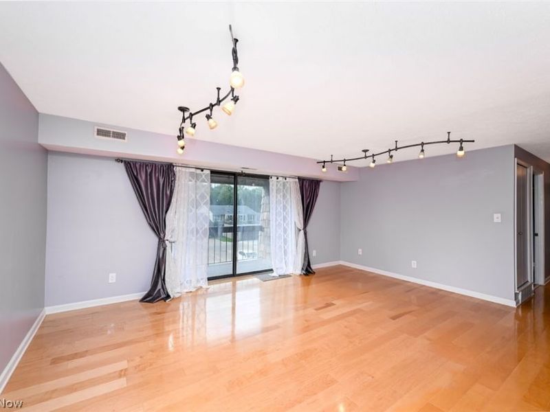 9611 Sunrise Boulevard, Unit K9, North Royalton, OH 44133 Photo 3
