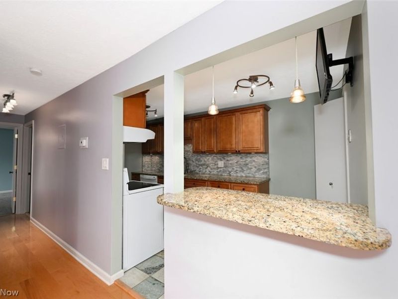 9611 Sunrise Boulevard, Unit K9, North Royalton, OH 44133 Photo 6