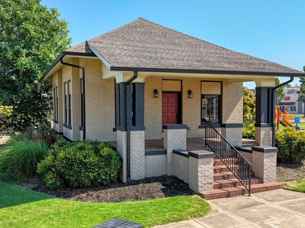 512 Stonewall Street N, McKenzie, TN 38201