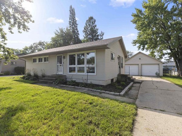 1115 Copper Drive, MACHESNEY PARK, IL 61115