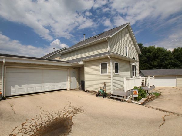 5592 WICKFORD Lane, LOVES PARK, IL 61111