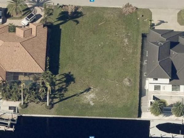 2044 Ottersrest LN , CAPE CORAL, FL 33990