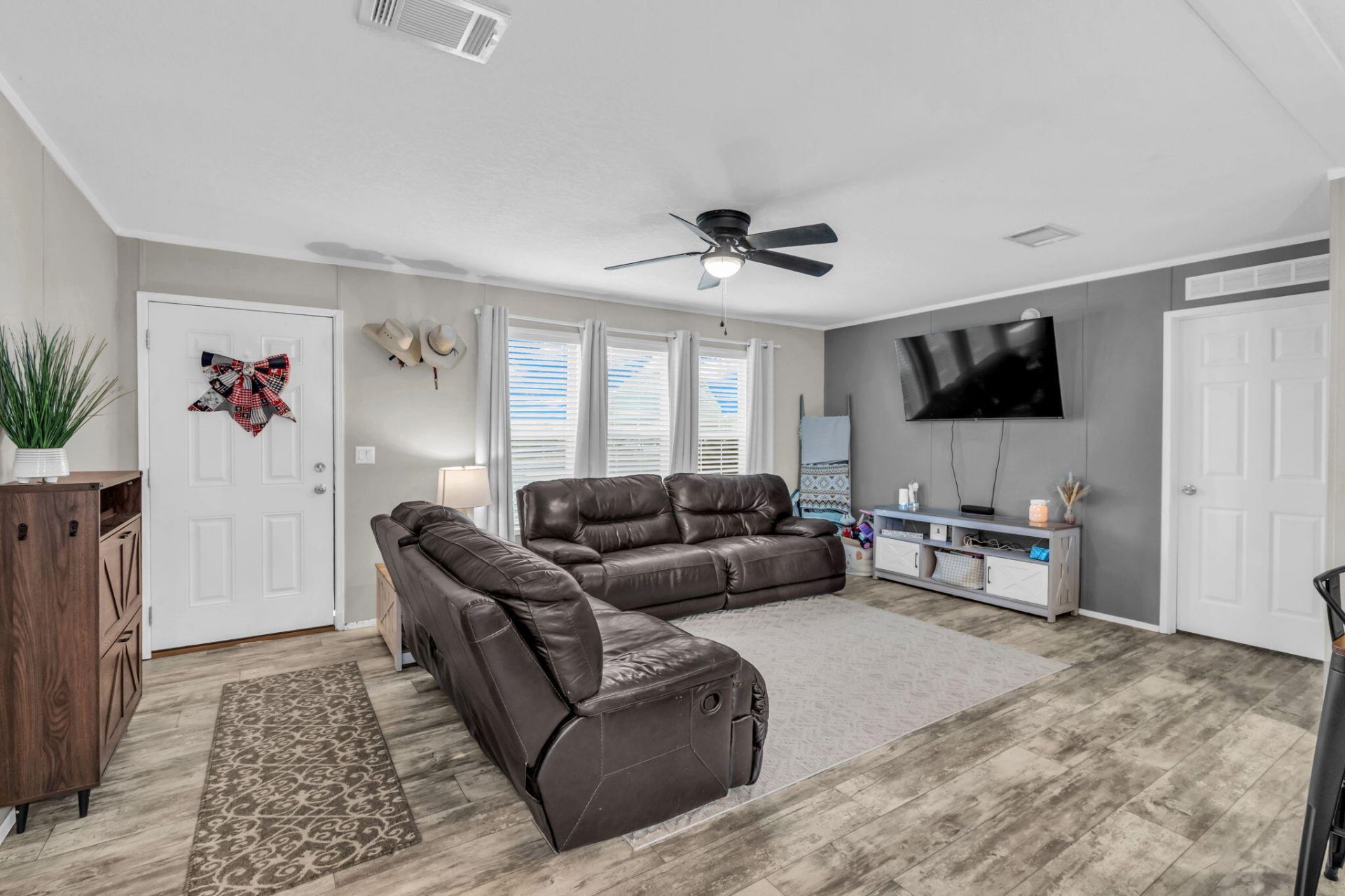 19683 NW 302nd Street, Okeechobee, FL 34972 Photo