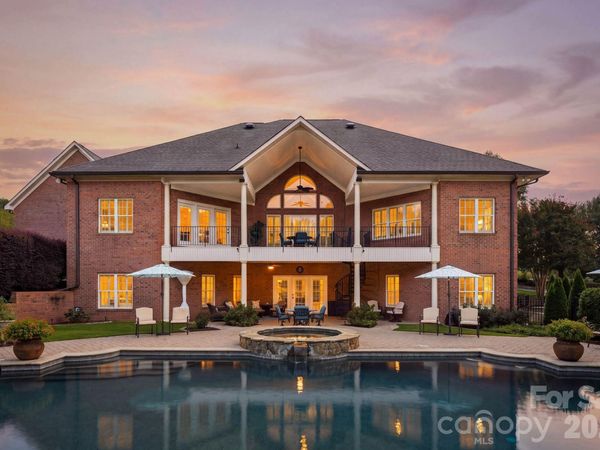 459 Valley Run Drive, Waxhaw, NC 28173