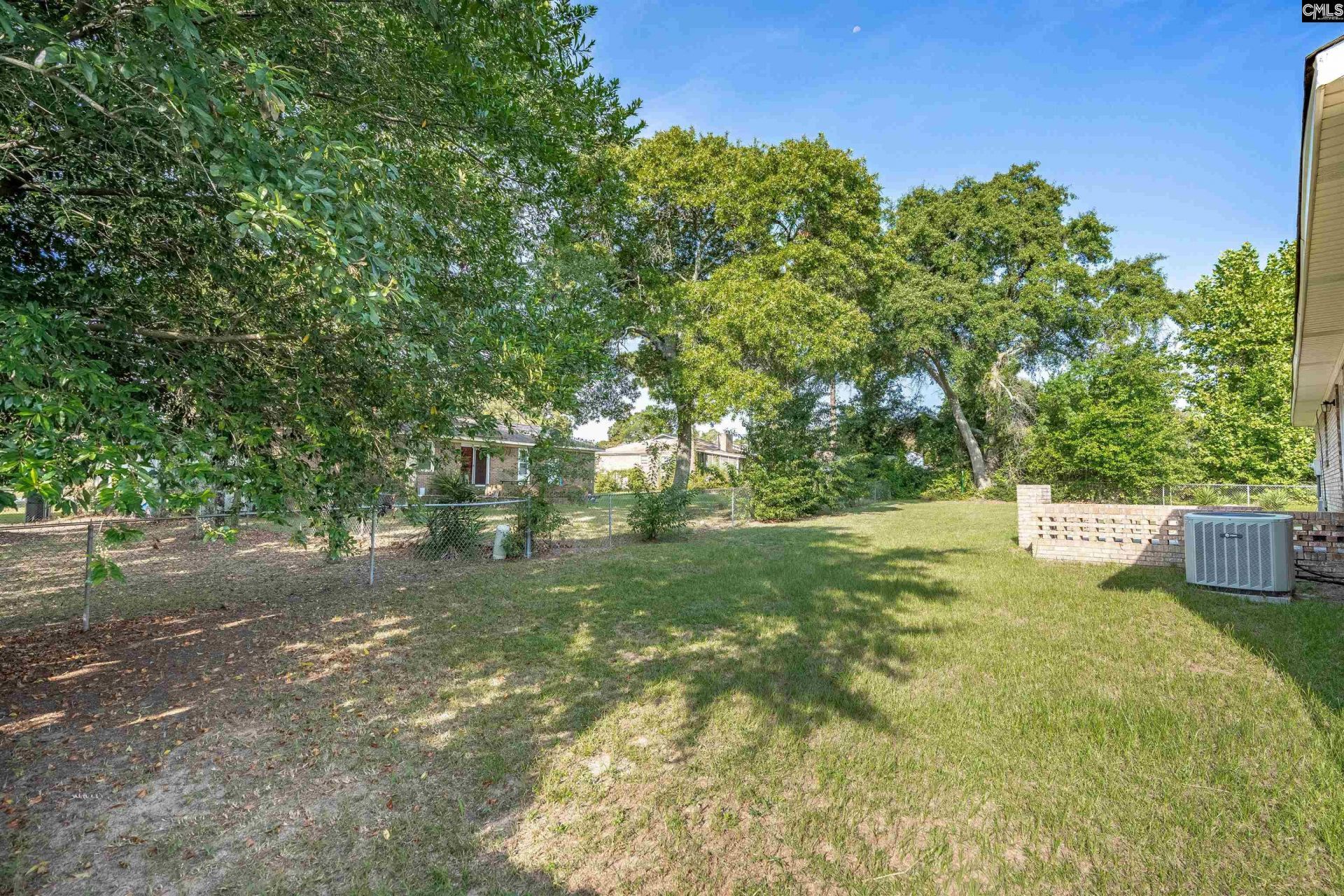 806 Mark Anthony Court Photo 32
