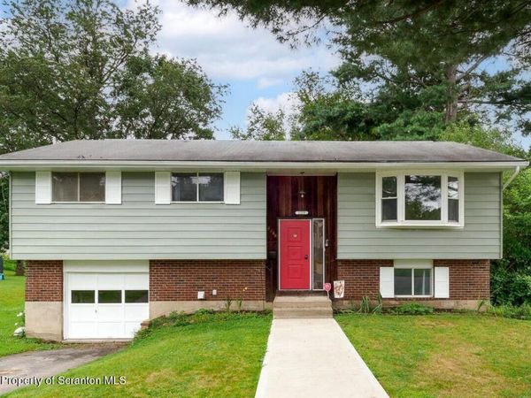 1259 Mine Street , Old Forge, PA 18518