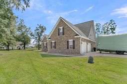 1305 British Drive photo 4