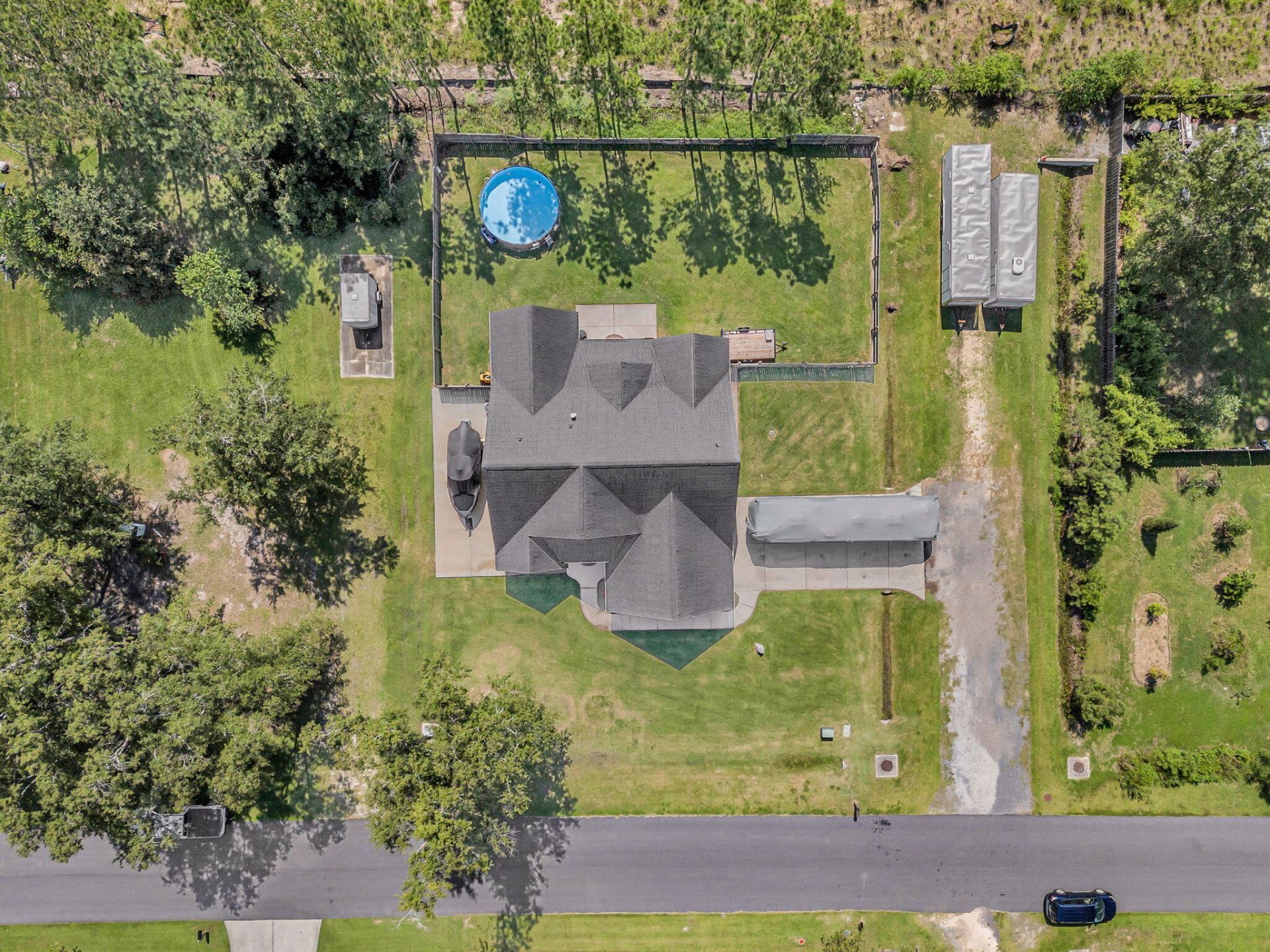 1305 British Drive Photo 38