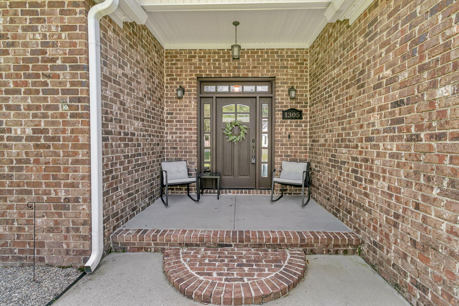 1305 British Drive Photo 5