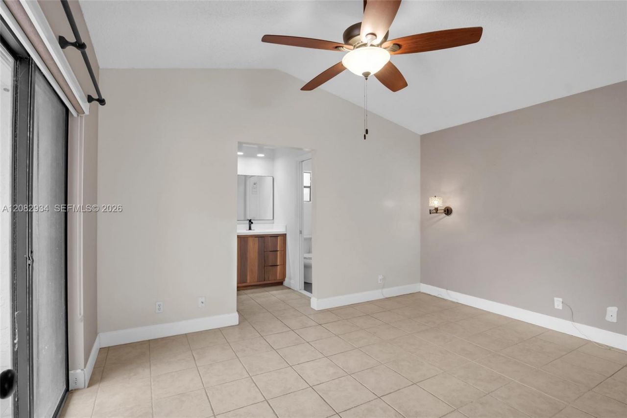 17624 NW 63rd Ct , Hialeah, FL 33015 Photo
