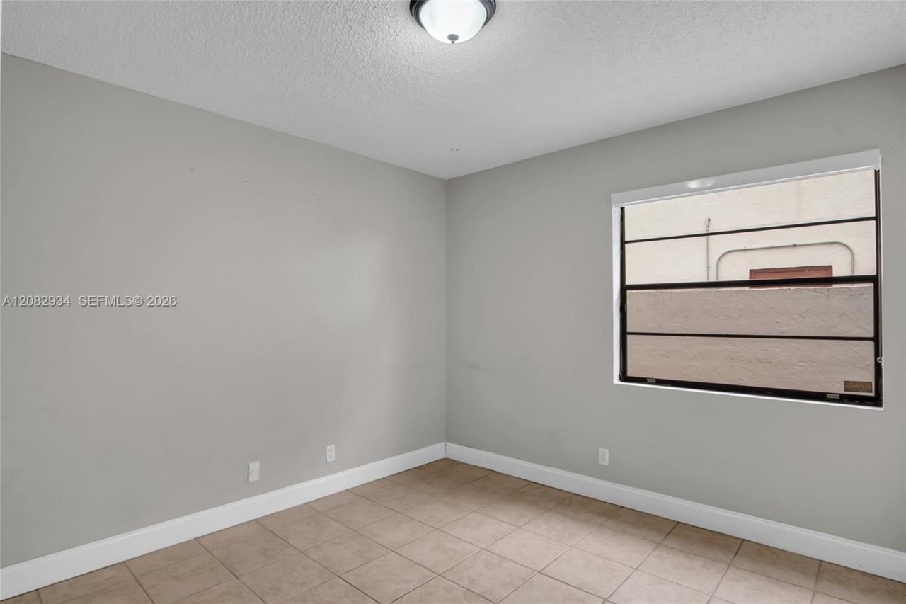 17624 NW 63rd Ct , Hialeah, FL 33015 Photo