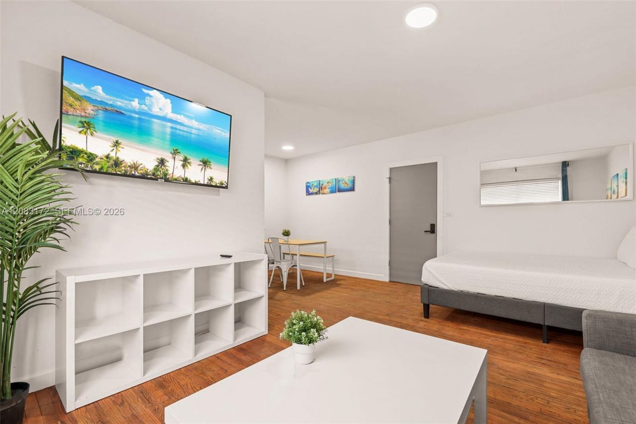 7340 Harding Ave, Unit 11, Miami Beach, FL 33141 Photo