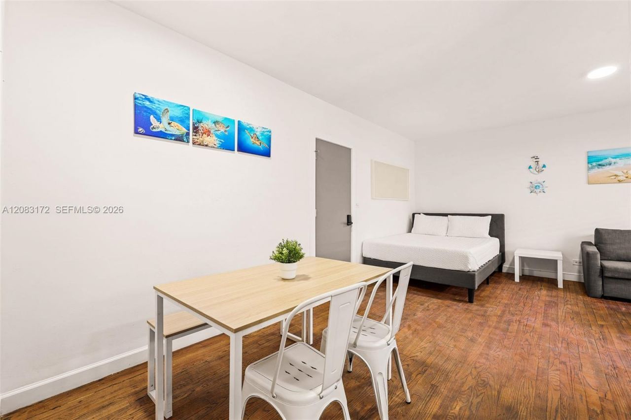 7340 Harding Ave, Unit 11, Miami Beach, FL 33141 Photo