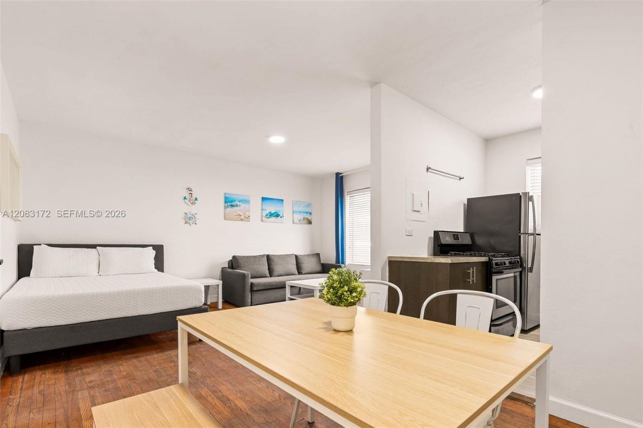 7340 Harding Ave, Unit 11, Miami Beach, FL 33141 Photo