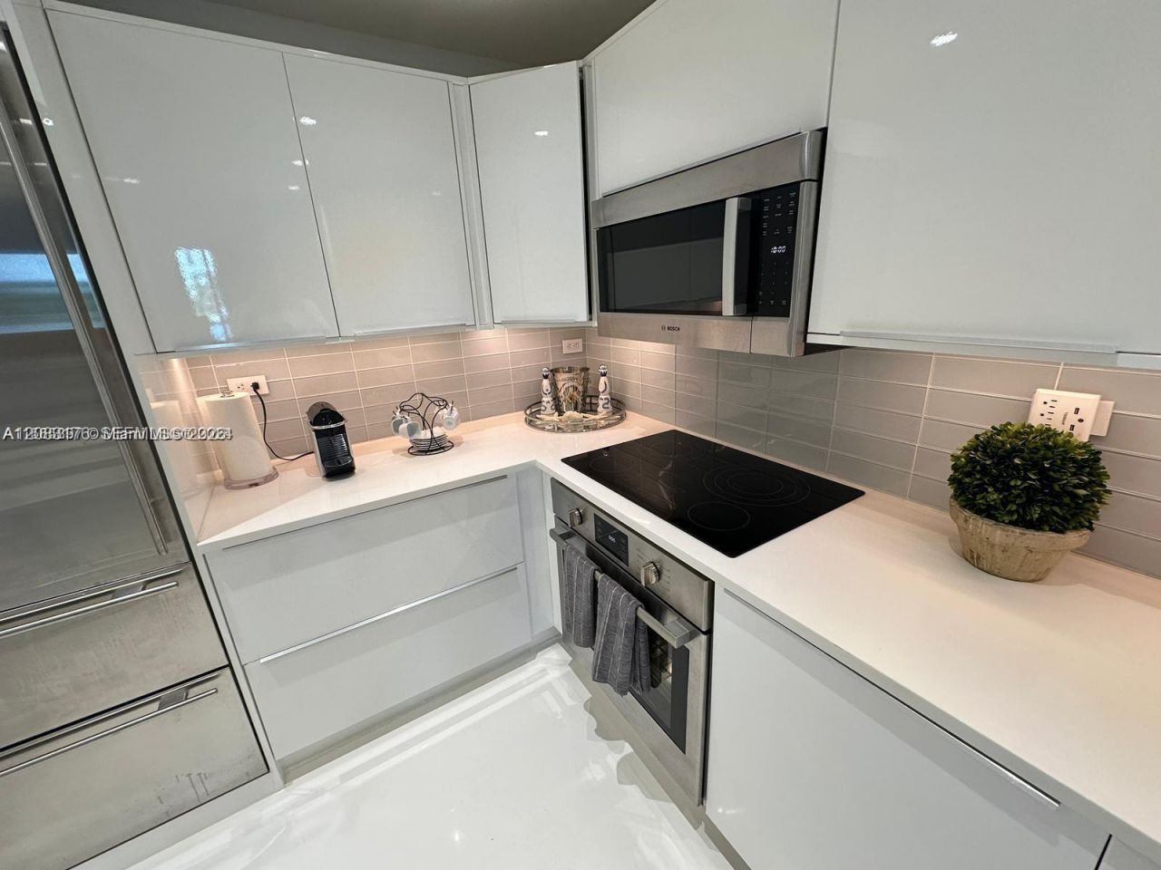 2301 Collins Ave, Unit 611, Miami Beach, FL 33139 Photo