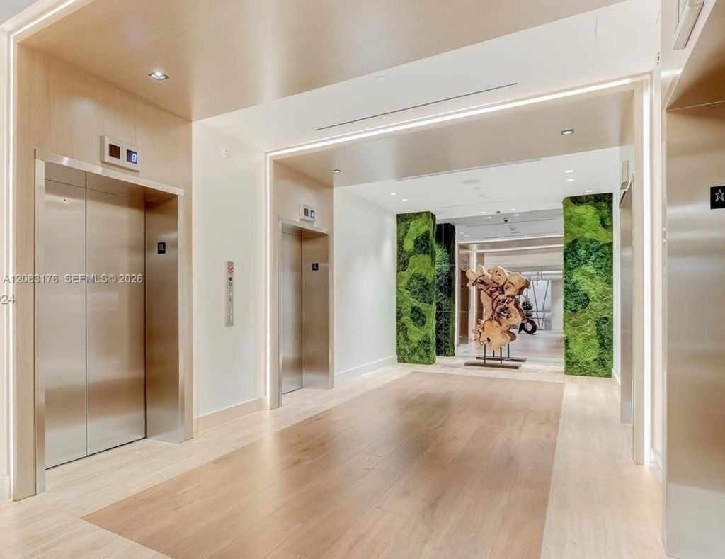 2301 Collins Ave, Unit 611, Miami Beach, FL 33139 Photo