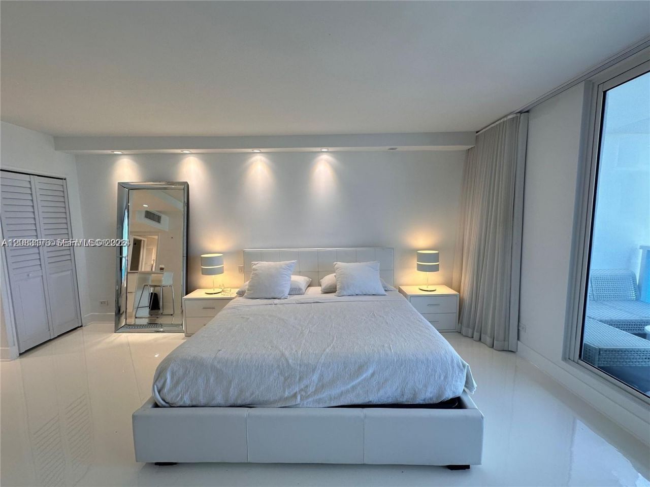 2301 Collins Ave, Unit 611, Miami Beach, FL 33139 Photo