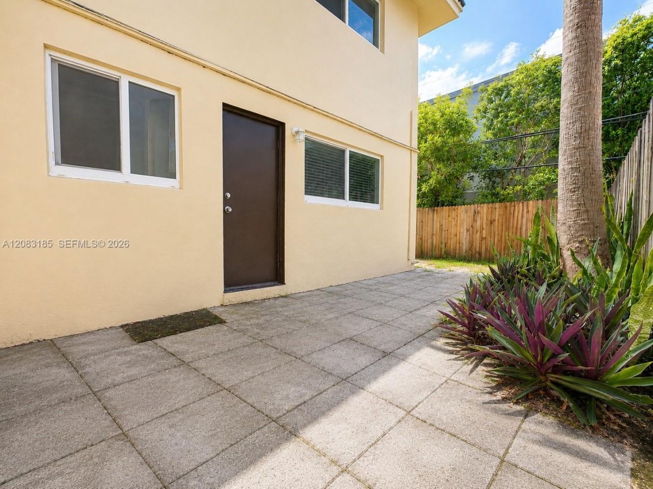 2901 Middle River Dr, Unit 5, Fort Lauderdale, FL 33306 Photo