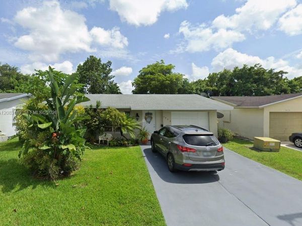 7408 NW 58th St , Tamarac, FL 33321