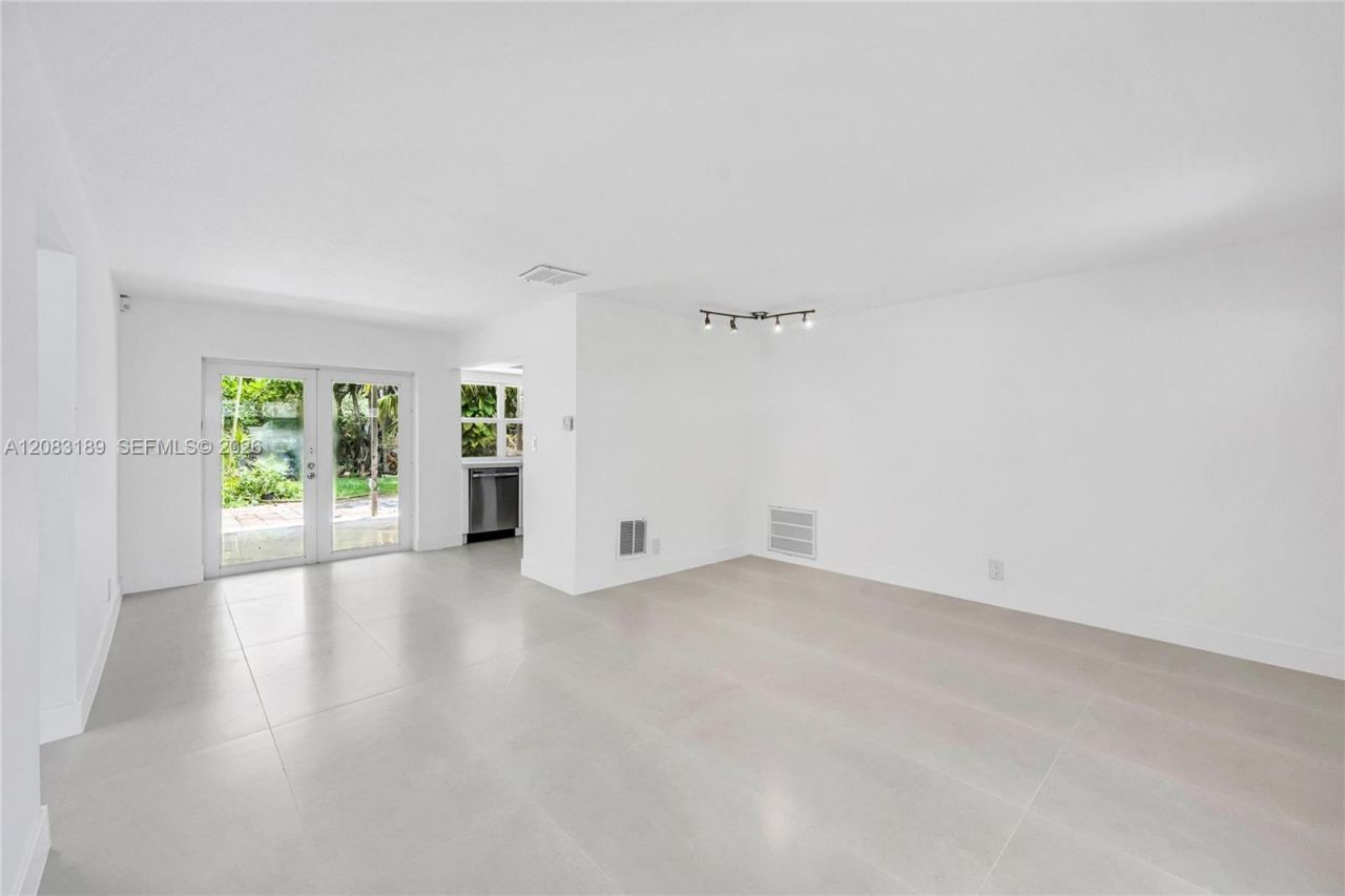 7408 NW 58th St , Tamarac, FL 33321 Photo
