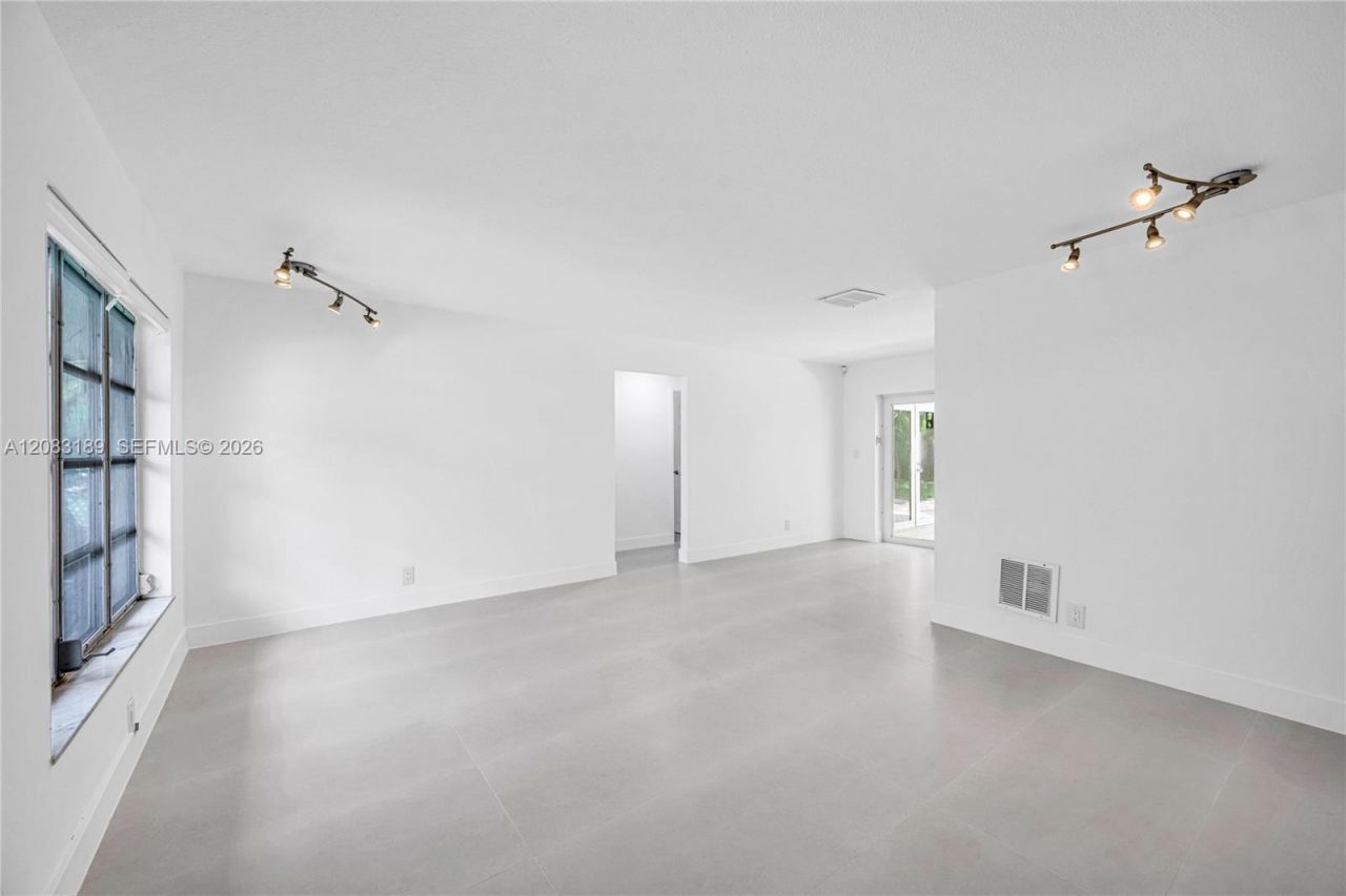 7408 NW 58th St , Tamarac, FL 33321 Photo