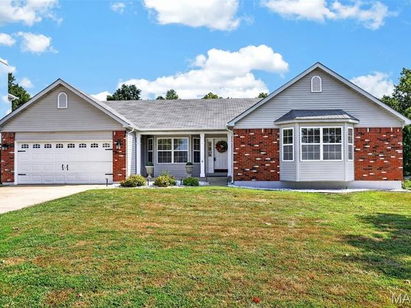 7235 Picasso Drive , Dardenne Prairie, MO 63368
