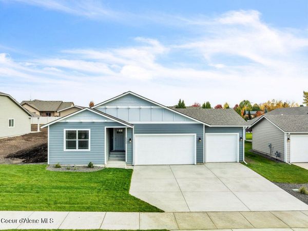 4242 N Arrowleaf LOOP , Post Falls, ID 83854