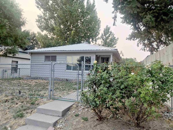 618 E Avenue D, Jerome, ID 83338