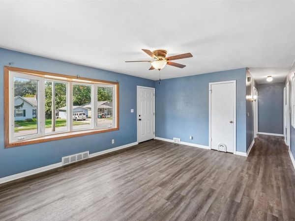 306 N G Street, Indianola, IA 50125