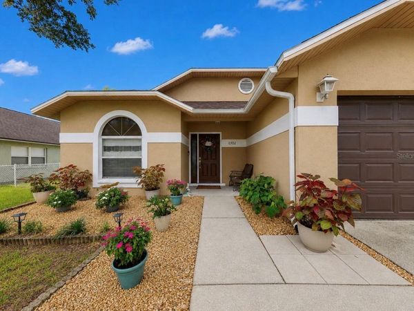 1302 BRAHMA DRIVE , VALRICO, FL 33594