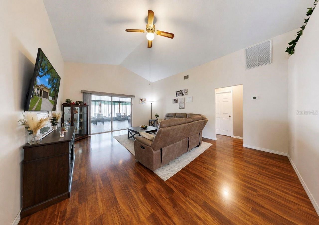 1302 Brahma Drive, Valrico, FL 33594 Photo