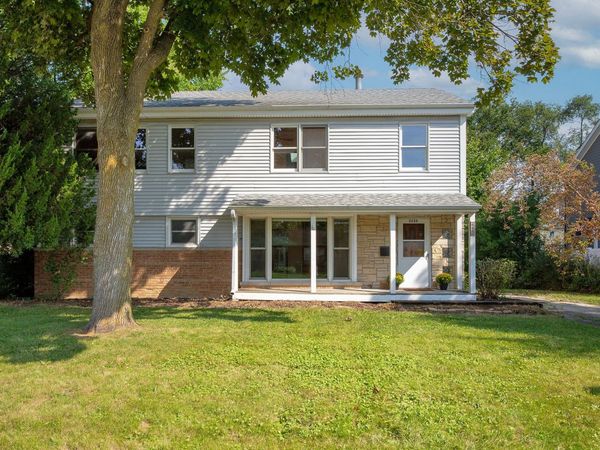 2220 Scott Road , Northbrook, IL 60062