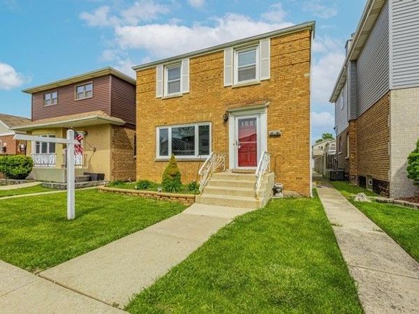 5227 S Neenah Avenue , Chicago, IL 60638