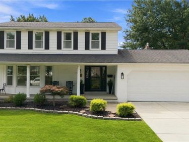 18 Rosewood Drive, Buffalo, NY 14221