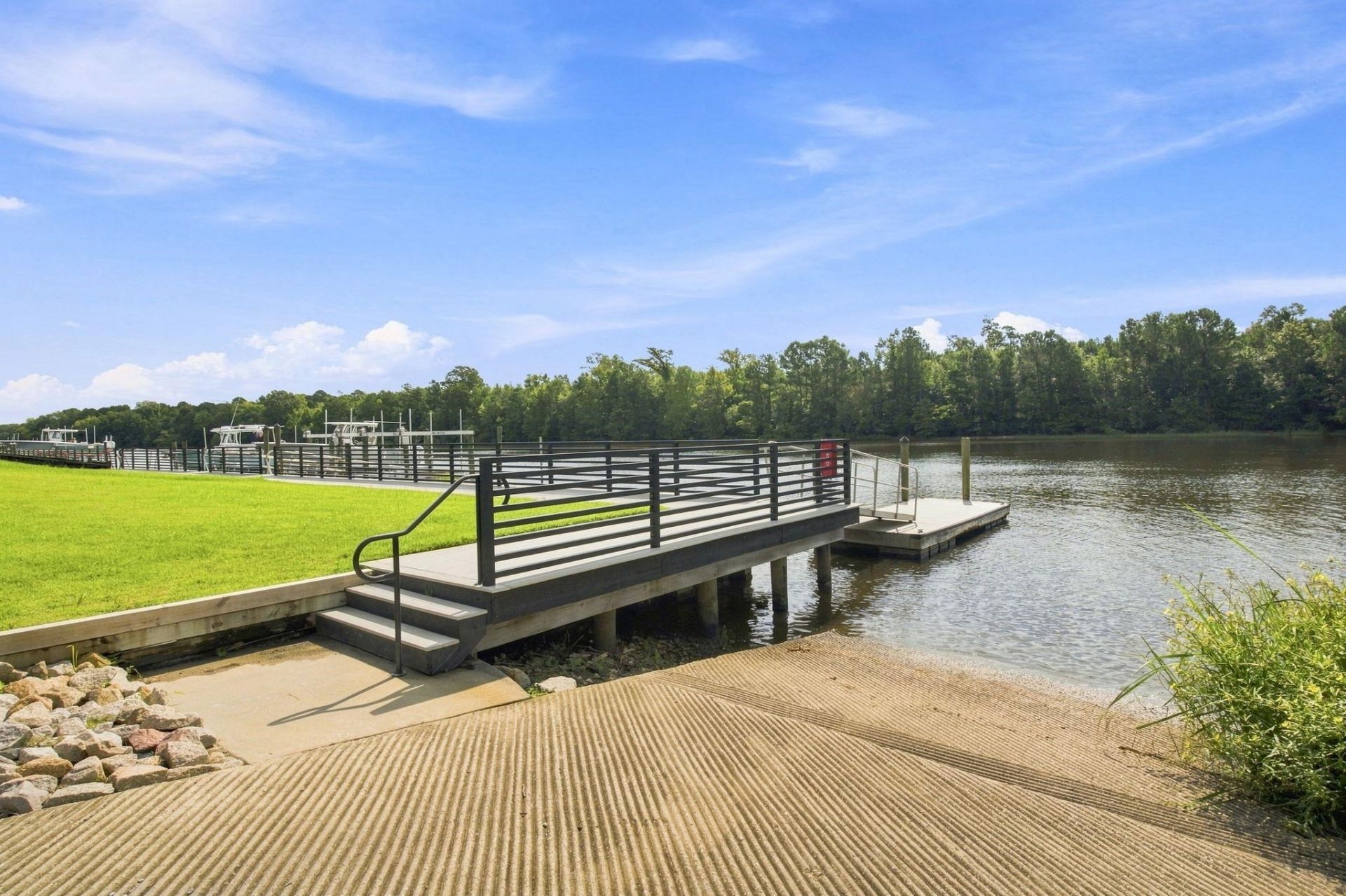 358 Harbour View Dr. Photo 5
