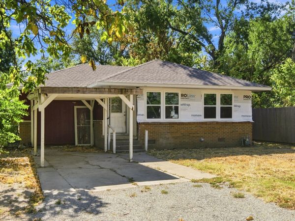 426 S Gunter Street , Vinita, OK 74301
