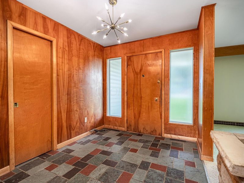 756 Ridgewood Drive, Coshocton, OH 43812 Photo 5