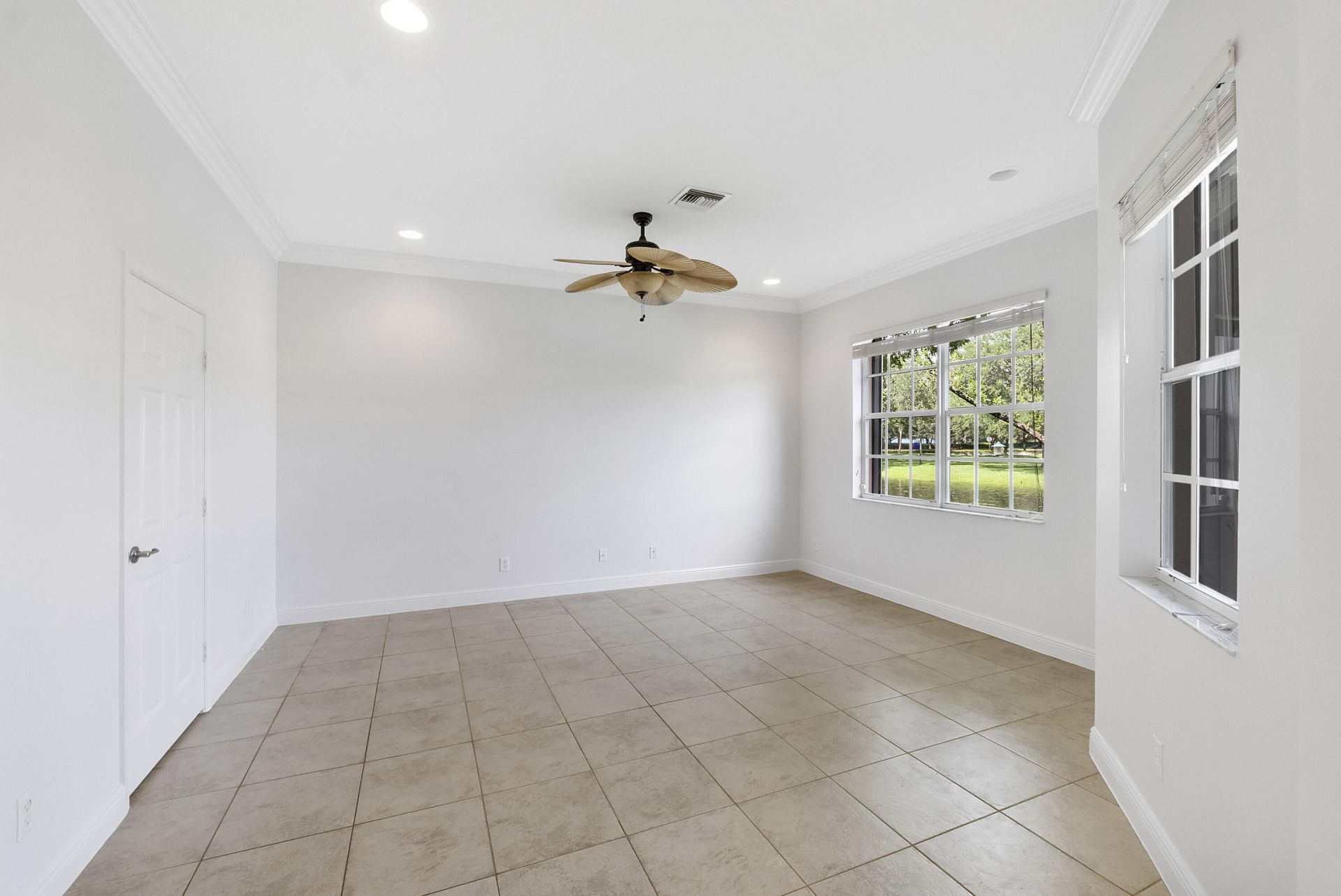 3505 Lakeside Drive, Davie, FL 33328 Photo