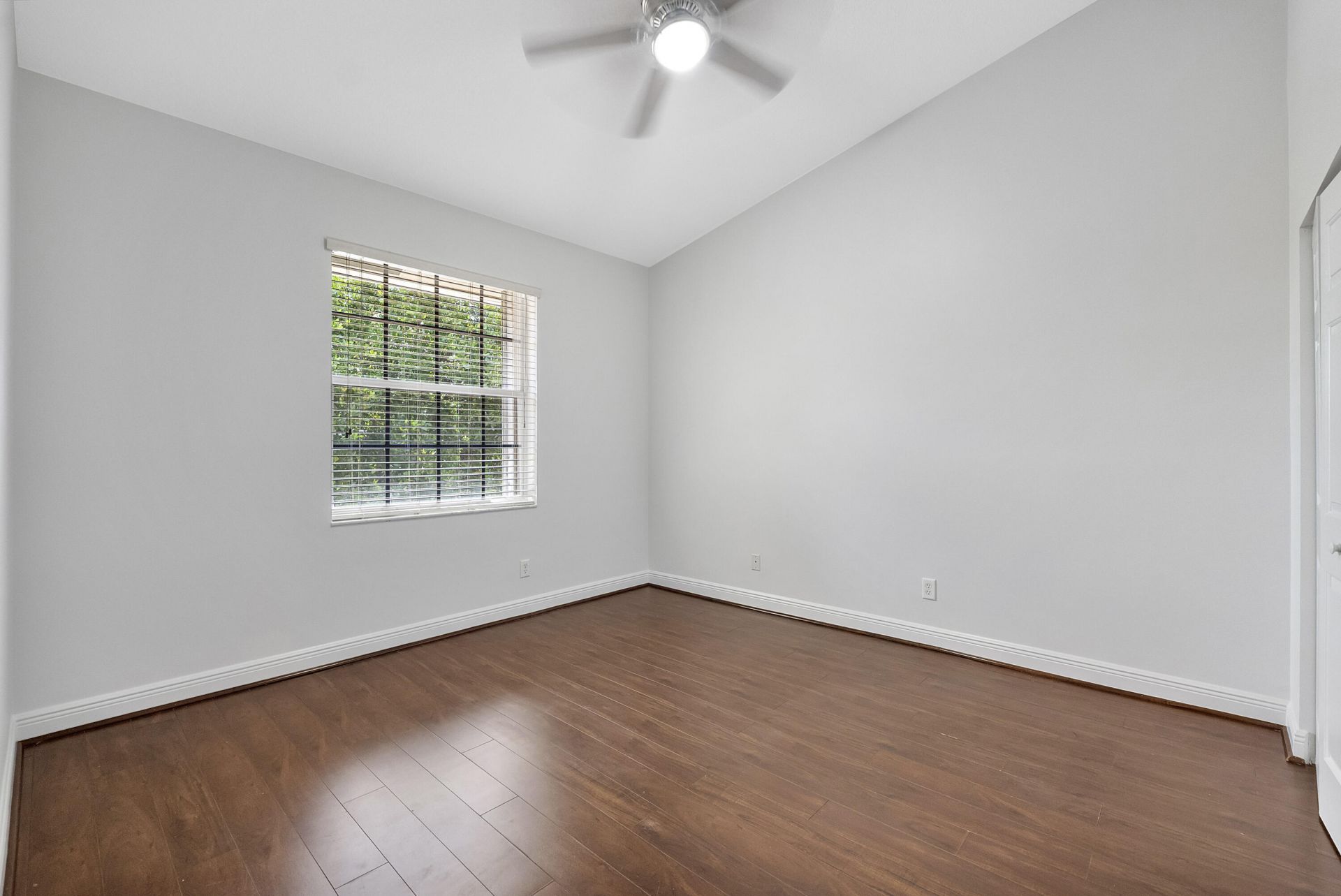 3505 Lakeside Drive, Davie, FL 33328 Photo