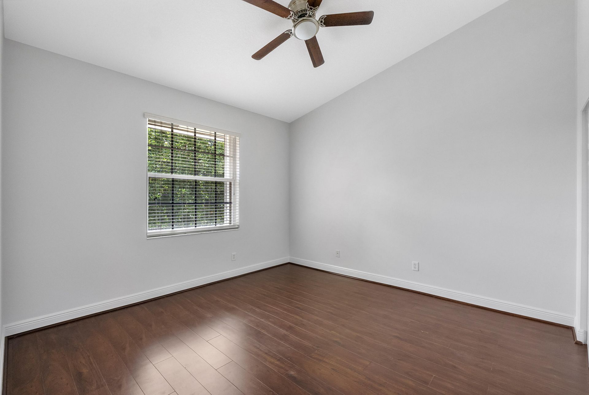 3505 Lakeside Drive, Davie, FL 33328 Photo