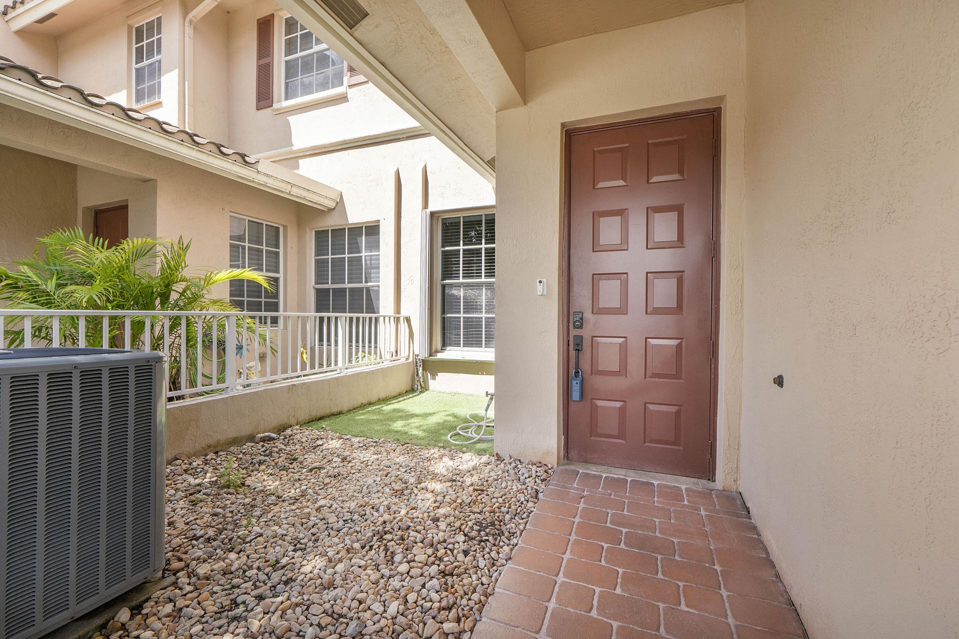 3505 Lakeside Drive, Davie, FL 33328 Photo