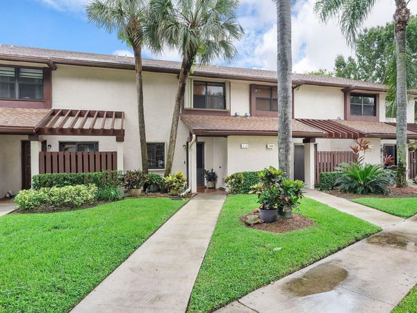 4321 CARAMBOLA Circle N, Unit 403-F, Coconut Creek, FL 33066