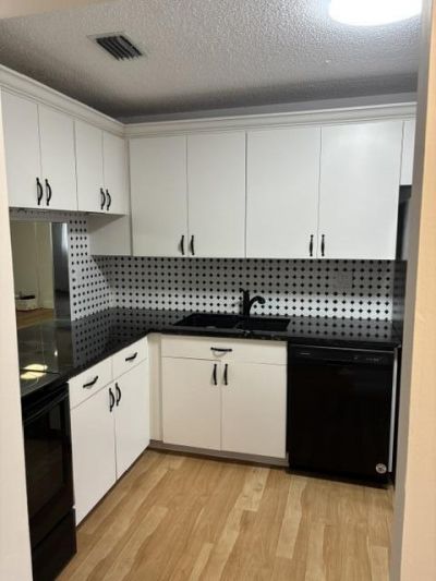 143 S Lake Susan Drive S, Unit 143, West Palm Beach, FL 33411 Photo