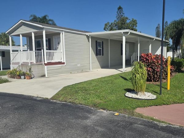 202 Flamingo Avenue, Fort Pierce, FL 34982