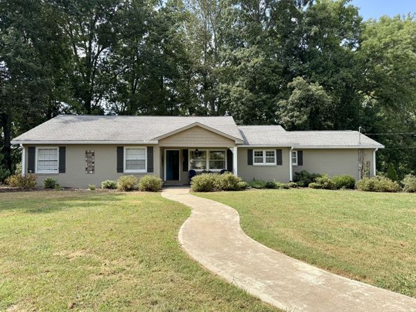 706 Westwood Dr, McMinnville, TN 37110