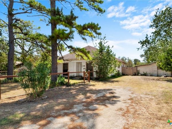1307 W Mesquite , Little River Academy, TX 76554