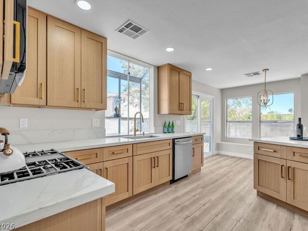 1914 Pintura Circle , North Las Vegas, NV 89031