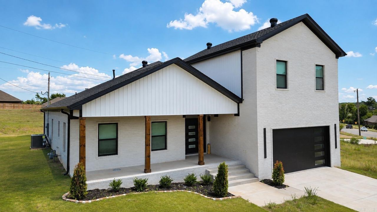11214 Jamestown Drive  Little Rock, AR 72211