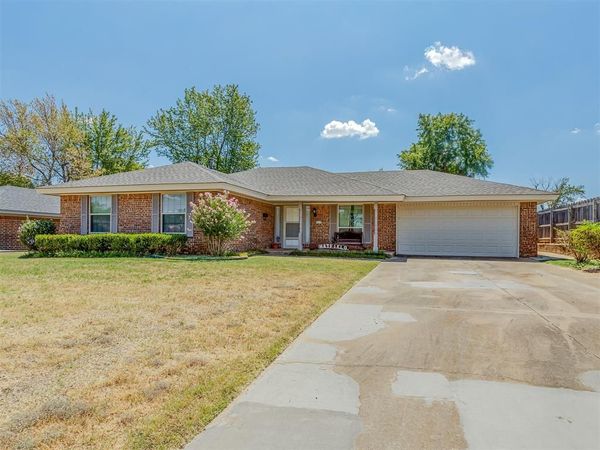 1317 California Avenue, Chickasha, OK 73018